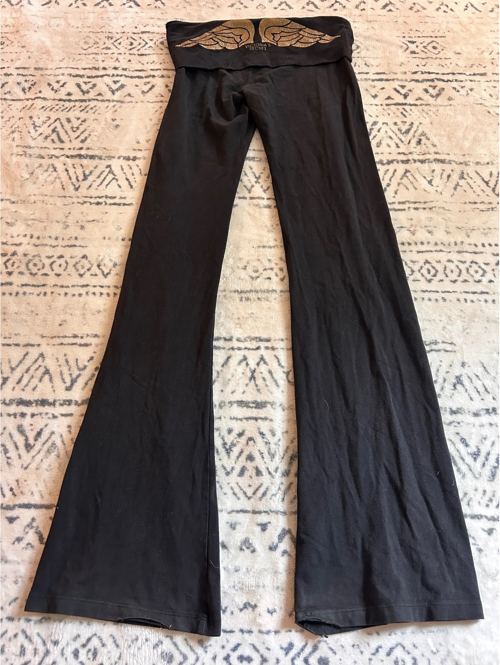 Vintage Victoria's Secret Black Yoga Pants with Gold Wing Detail XS